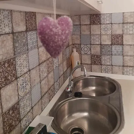 Hangulatos Kis Lakas A Belvaroshoz Koezel Apartman Szeged