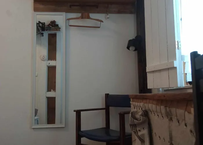 Hangulatos Kis Lakas A Belvaroshoz Koezel Apartament *