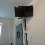 Hangulatos Kis Lakas A Belvaroshoz Koezel Apartament *