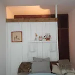 Hangulatos Kis Lakas A Belvaroshoz Koezel *