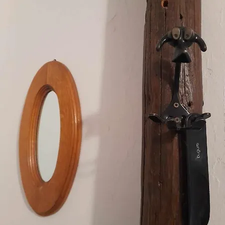 Hangulatos Kis Lakas A Belvaroshoz Koezel سيغيد