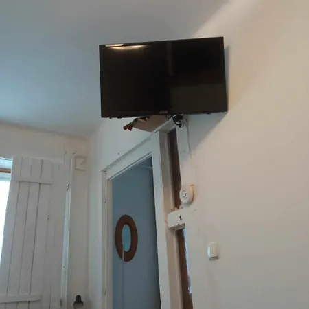 Hangulatos Kis Lakas A Belvaroshoz Koezel شقة *