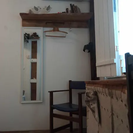 Hangulatos Kis Lakas A Belvaroshoz Koezel شقة *