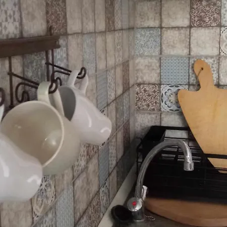 Hangulatos Kis Lakas A Belvaroshoz Koezel * سيغيد