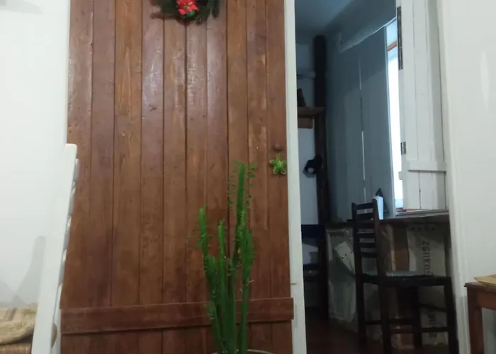 Apartament Hangulatos Kis Lakas A Belvaroshoz Koezel